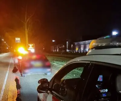 de automobilist werd langs de n270 in helmond gezet vanwege te hard rijden bij de controle bleek er meer aan de hand te zijn