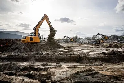 ed20250226 0928 eersel de sloop van het wintermansterrein is in volle gang daar komt een compleet nieuwe woonwijk het terrein ligt aan de nieuwstraat kuilenhurk en mortel