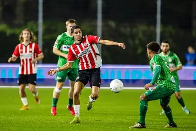 eindhoven 24 02 2025 de herdgang keuken kampioen divisie kkd season 2024 2025 jong psv fc dordrecht jong psv player tay abed dordrecht player john hilton