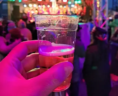 plastic recyclebaar bekertje tijdens carnaval in helmond