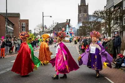 nlbeeld ed20250225 0822 mierlo hout de grote optocht van mierlo hout vindt plaats op carnavalszaterdag deze grote optocht zal beginnen om 13 00 uur het motto is deze editie w an circus