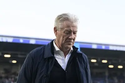 2025 04 04 19 43 43 heerenveen willem ii coach peter maes tijdens de nederlandse eredivisie wedstrijd tussen sc heerenveen en willem ii in het abe lenstra stadion op 4 april 2025 in heerenveen nederland anp cor lasker