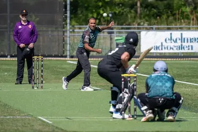 ar20250427 telefonisch den haag 2025 04 27 cricket hbs v punjab shoaib minhas van punjab