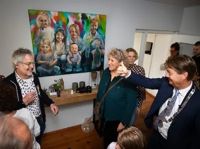 ed20250424 1565 bakel k o voor peter lucassen peter lucassen wordt ridder in de orde van oranje nassau met lkintjesregen