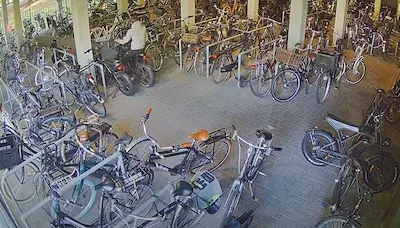 fatbikes gestolen vanuit een fietsgarage van een school in tilburg