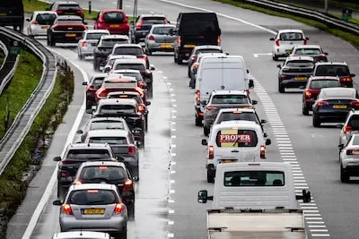 online geplaatst en betaald dg ar202401001 0001 rotterdam een file op de a16 in de ochtendspits rondom rotterdam
