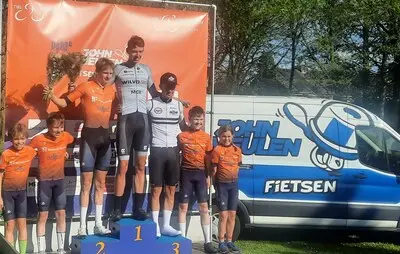ramon sets sten verzijl en jake griffin de nummers twee een en drie in de ronde van geldrop