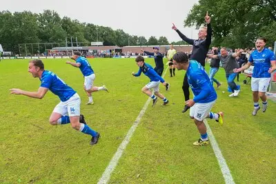 serie afgekocht ed nlbeeld liempde foto casper van aggelen pix4profs feest bij bruheze zij promoveren na de wedstrijd tegen heeswijk