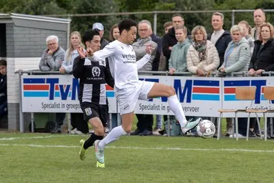 serie afgekocht ed20250418 1136 bocholtz voetbalwedstrijd in de districtsbeker sportclub 25 mierlo hout op sportpark bocholtzerheide