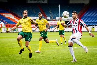 tilburg 16 05 2021 koning willem ii stadion dutch football eredivisie season 2020 2021 fortuna player roel janssen willem ii player vangelis pavlidis during the match willem ii fortuna sittard