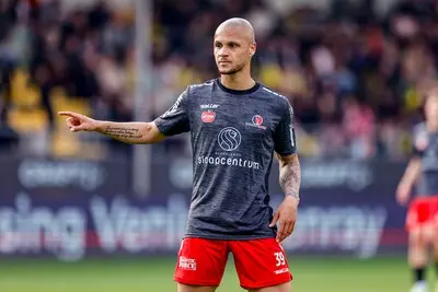 venlo 13 04 2025 covebo stadium de koel football keukenkampioen divisie season 2024 2025 during the match vvv helmond sport helmond sport player anthony van den hurk