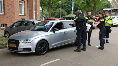 een achtervolging door de politie vanuit rotterdam eindigde vanochtend in den haag
