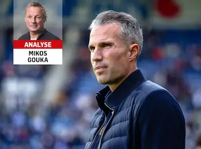 heerenveen 18 05 2025 abe lenstra stadium dutch football eredivisie season 2024 2025 during the match sc heerenveen feyenoord feyenoord trainer robin van persie