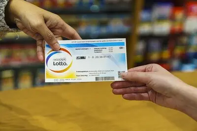 lotto is s werelds bekendste loterijspel in nederland vindt iedere zaterdag de lotto trekking plaats