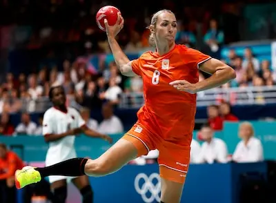 olympische spelen parijs 2024 handbal nederland angola lois abbingh haalt uit foto pim ras