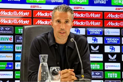 rotterdam 11 05 2025 stadium de kuip dutch eredivisie football season 2024 2025 feyenoord psv press conference pers conferentie feyenoord trainer robin van persie