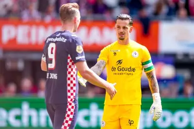 rotterdam 18 05 2025 stadium het kasteel season 2024 2025 football eredivisie match between sparta and psv sparta player nick olij