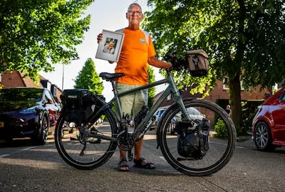 serie afgekocht adr ar20250515 3371 cor uit ridderkerk fietst naar santiago de compostella na de dood van zijn vrouw foto frank de roo