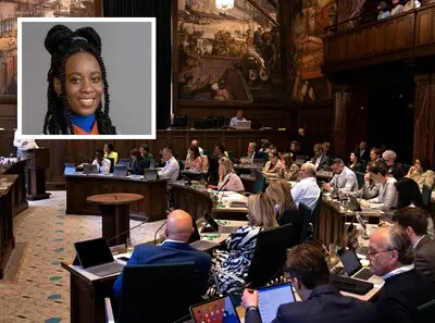 serie afgekocht adr rotterdam 21 04 2022 stadhuis raad raadzaal raadsvergadering burgermeester aboutaleb politiek fotografie sanne donders inzet michantely de jong