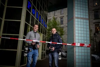 serie afgekocht adr verhaal over mediatv nl ze volgen al de incidenten in de regio rotterdam portret van eigenaren killian lindenburg r en marco van der caaij l foto frank de roo