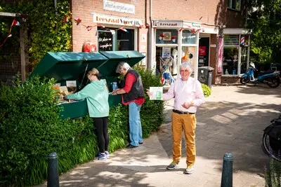 ar20250520 3762 pieter termeer bij leeszaal vreewijk