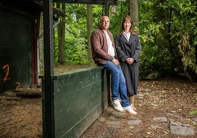 bekend horecaduo frank huson en maaike groenewegen gaat hier een toprestaurant beginnen boshut in het kralingse bos foto frank de roo