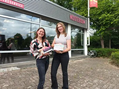 de nieuwe bibliotheek noord komt in de oude showroom van garage nooteboom