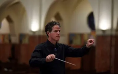 dirigent kees van de linden van vivace schipluiden