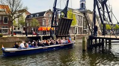 fluisterboot in schiedam