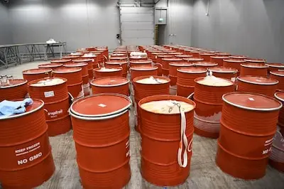in deze containers werd de cocaine aangetroffen