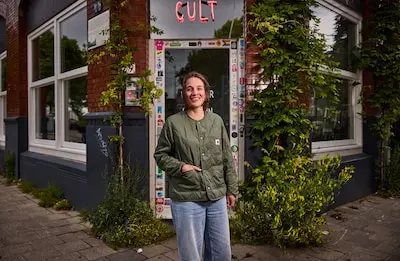 nederland rotterdam 05 06 2025 marijn hermans gaat van bar cult een vrouwensportsbar maken tijdens het ek foto jan de groen