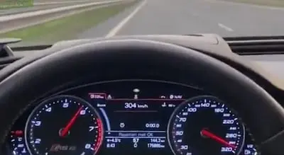 op de video is te zien dat o d de 304 kilometer per uur aantikt