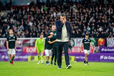 rotterdam 07 06 2025 sparta stadium de kuip betnation tweede divisie football promotion relegation play off 2024 2025 match between jong sparta and feyenoord u21 feyenoord trainer coach pascal bosschaart disappointed