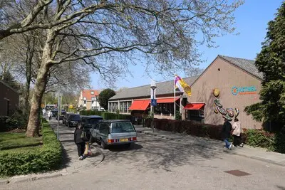 serie afgekocht adr ar20250411 0580 schiedam lindeijerstraat 14 protest tegen sloop en nieuwbouw ikc kethel