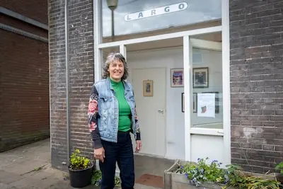 serie afgekocht adr ar20250602 4809 vlaardingen stationsstraat 146 mini kunsthal in de vop wijk