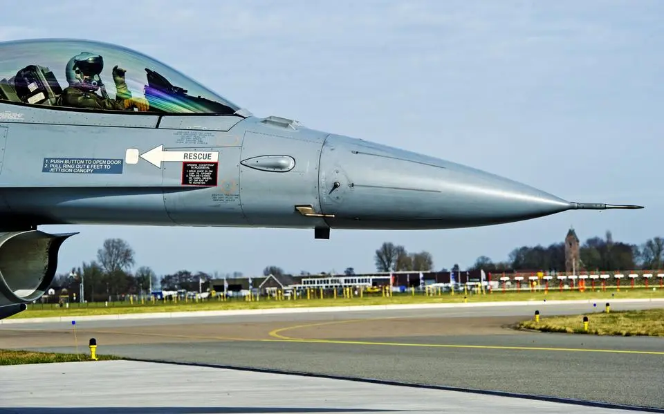 f 16