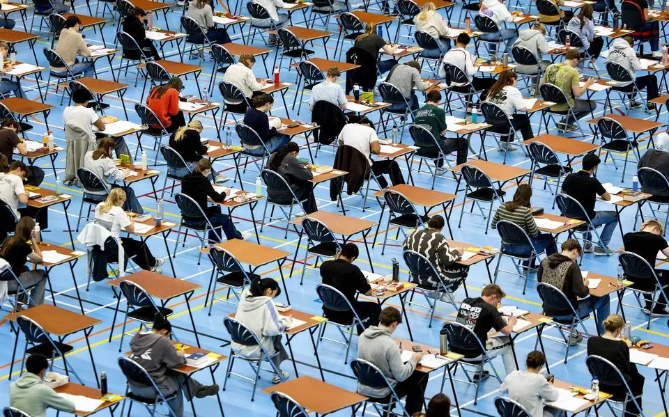 het20lauwers20college20in20buitenpost20is20lang20niet20de20enige20maar20ook20hier20oordeelt20de20onderwijsinspectie20hard20over20de20kwaliteit20van20de20havo afdeling20zeer20zwak