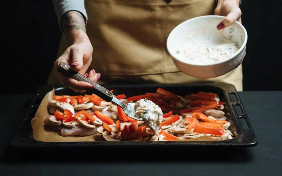 shutterstock 1018378447 traybake