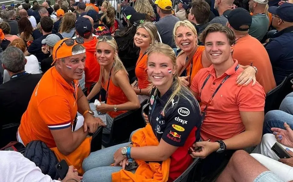 familie20bourguignon20met20uiterst20links20ramon20bourguignon20en20naast20hem20josefien20tijdens20de20grand20prix20op20zandvoort
