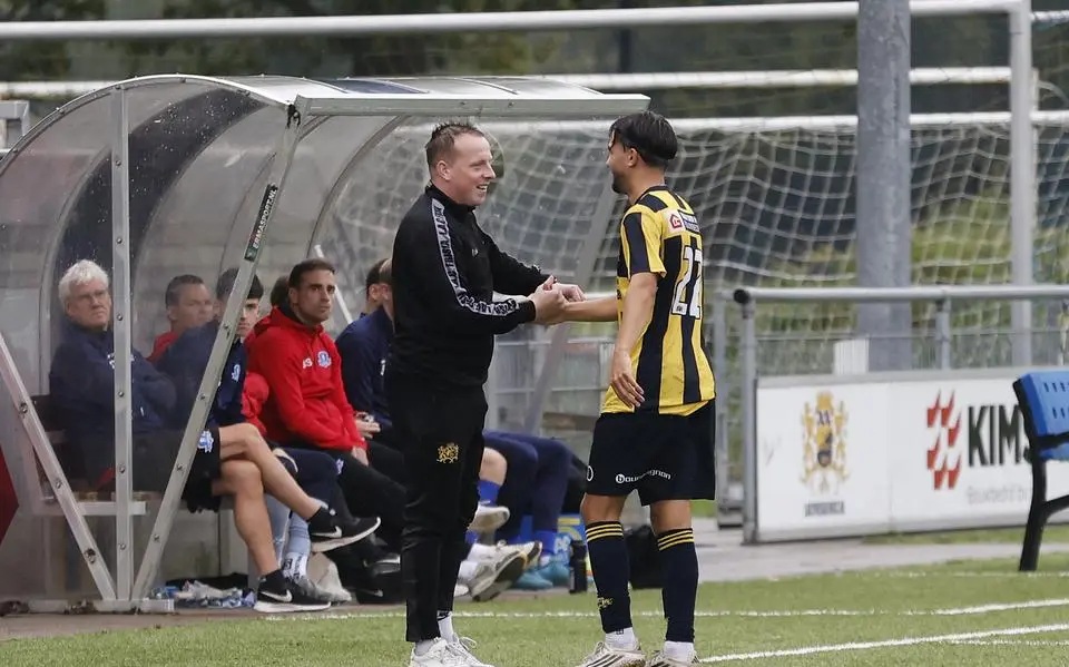 lac20frisia20trainer20juryan20dantuma20tarik20bourakba