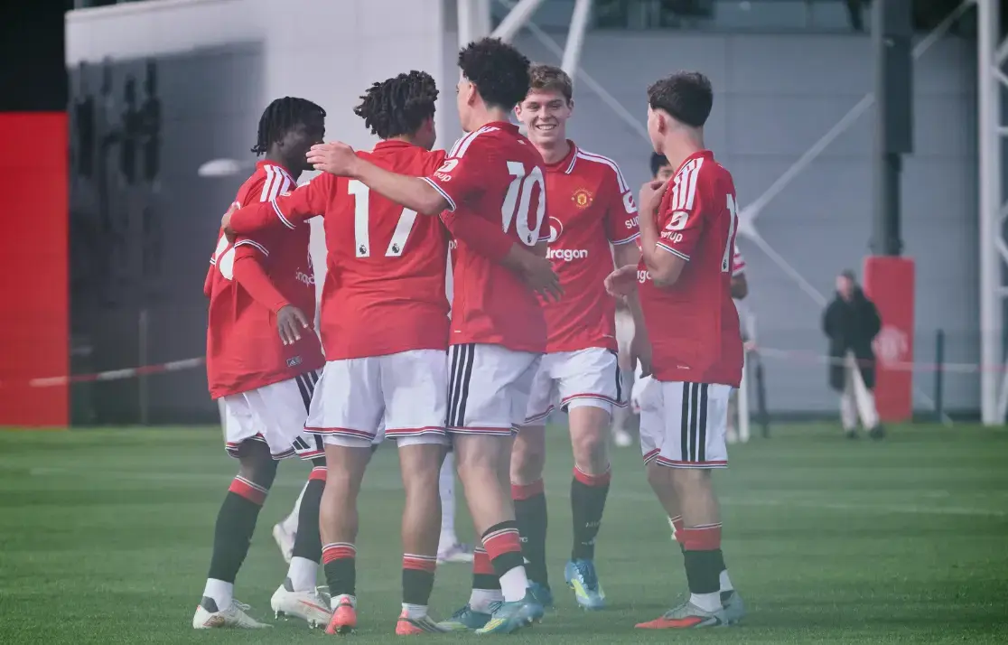 man utd u18s 6ab0f1cff0811