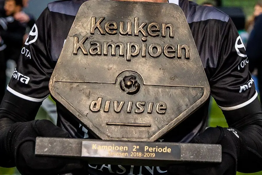 Bronzen Schild Keuken Kampioen Divisie