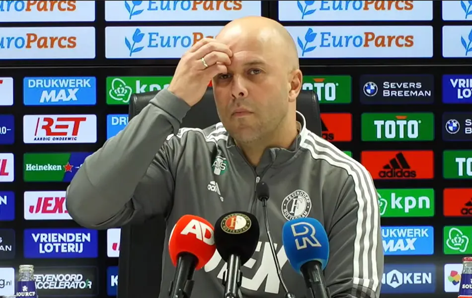 arne slot trainer fc twente persconferentie de kuip 2021