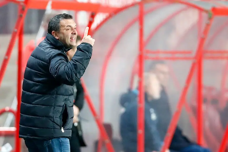 claudio braga fc twente fc dordrecht trainer grolsch veste