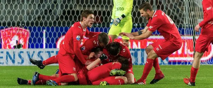 doelpunt vieren avest andersen unal klich heracles 2017