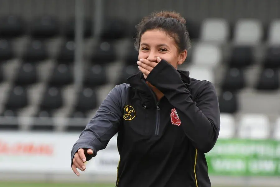 ellouzi lachen fc twente vrouwen