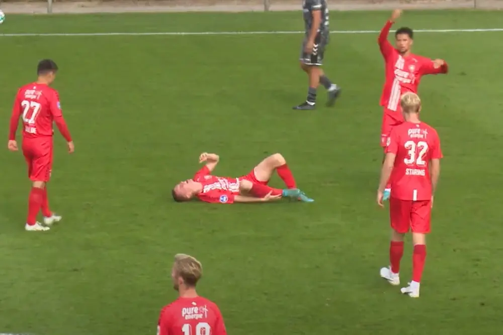 enkelblessure daan rots twente emmen 2022