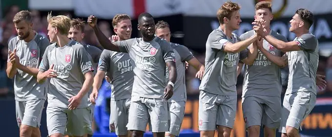 feyenoord fc twente 2017 doelpunt juichen grijs tenue