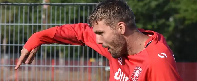 jos hooiveld boos teleurgesteld wijzen