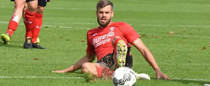 stefan thesker fc twente sliding training 2017